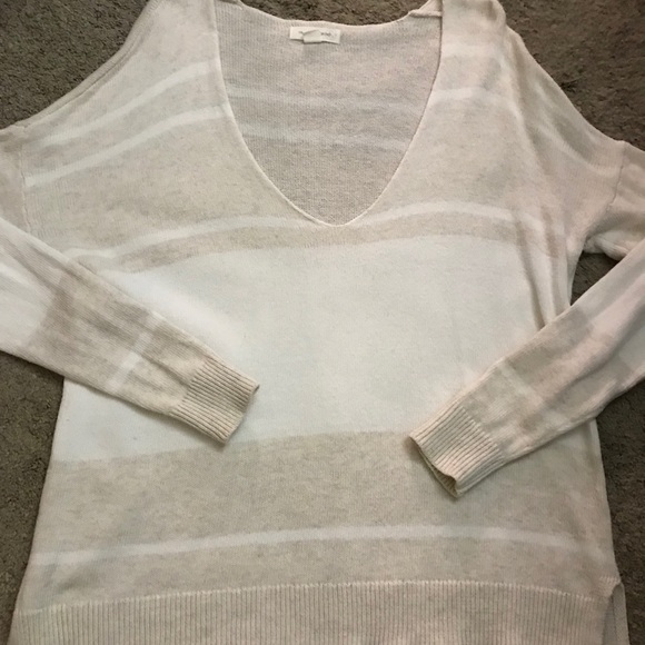 Nordstrom Oversized Deep Neck Sweater - Picture 2 of 2